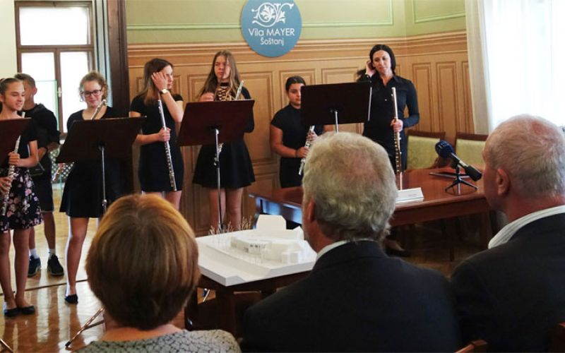 glasbena_sola_sostanj_podpis_pogodbe