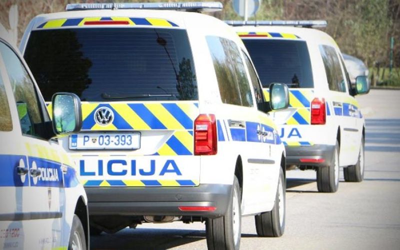 policija