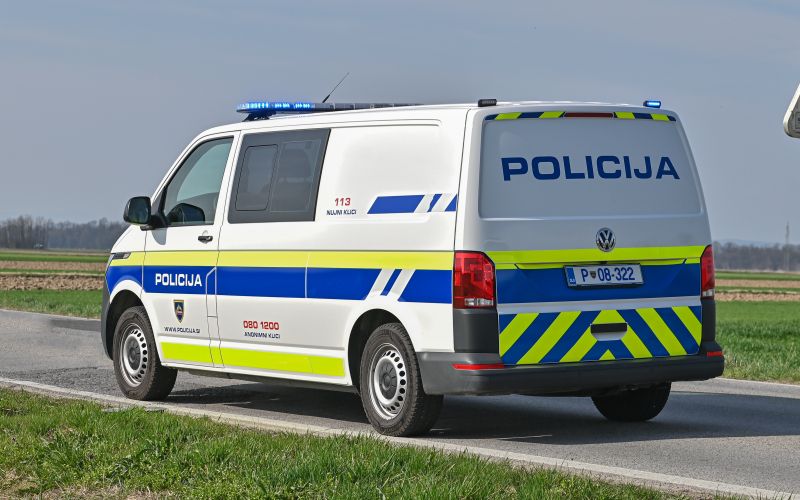 simbolična, policija, policist