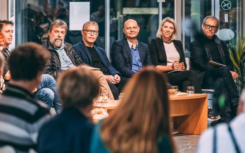 Spomini-skozi-čas_Foto-Milan-Njenjič-in-Staš-Gregorič-(3)