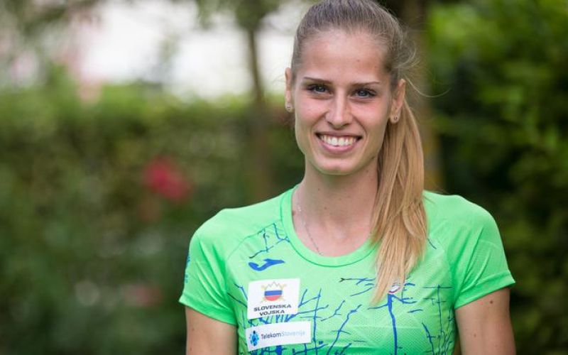 5a6c26dd486dde7e41ba-anita-horvat