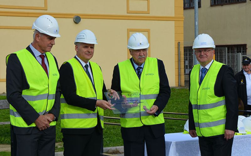 temeljni-kamen-garažna-hiša-šoštanj_0596