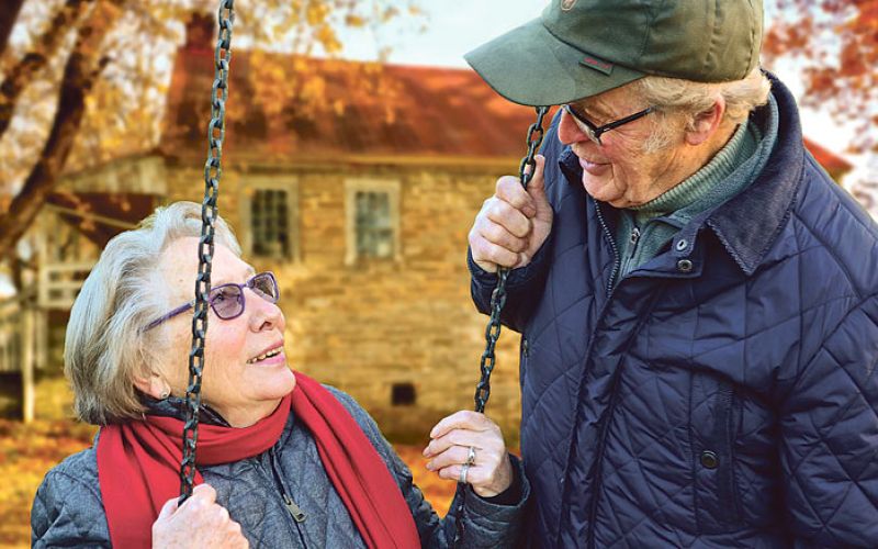 starejši-ljudje-old-people-616718_1920