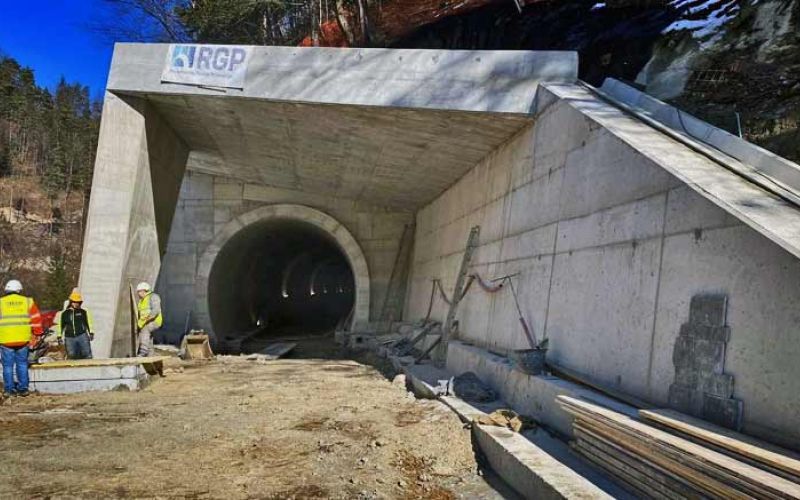 kolesarska-cesta-huda-luknja