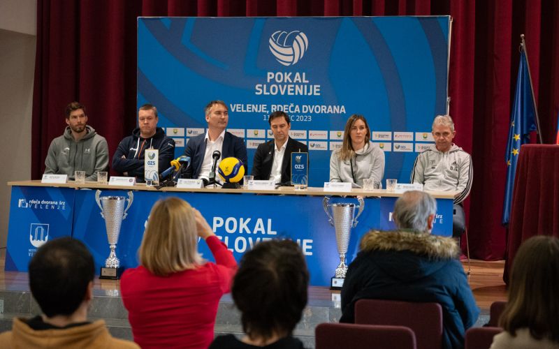 Odbojka_novinarska FOTO OZS