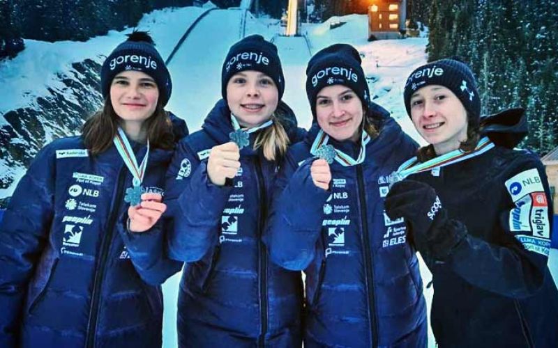 srebro-v-kanadi,-skakalke-ajda-nika-taja-nika