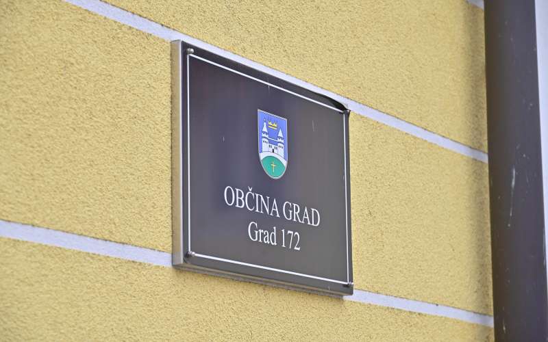 občina-grad, krajevni-urad-grad, občinska-uprava-grad