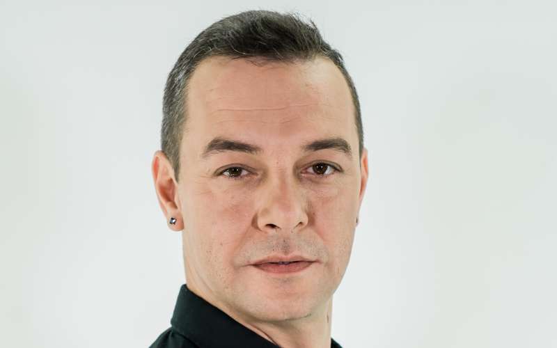 nal-husić