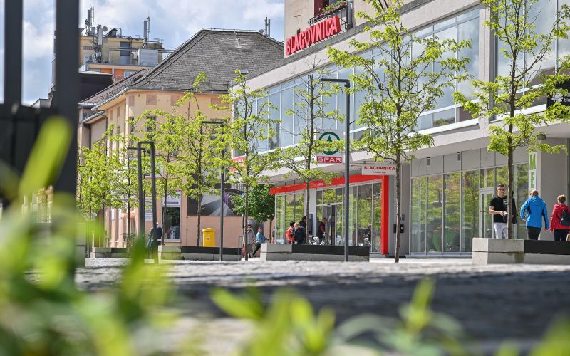 simbolična, slovenska-ulica, center-mesta, blagovnica