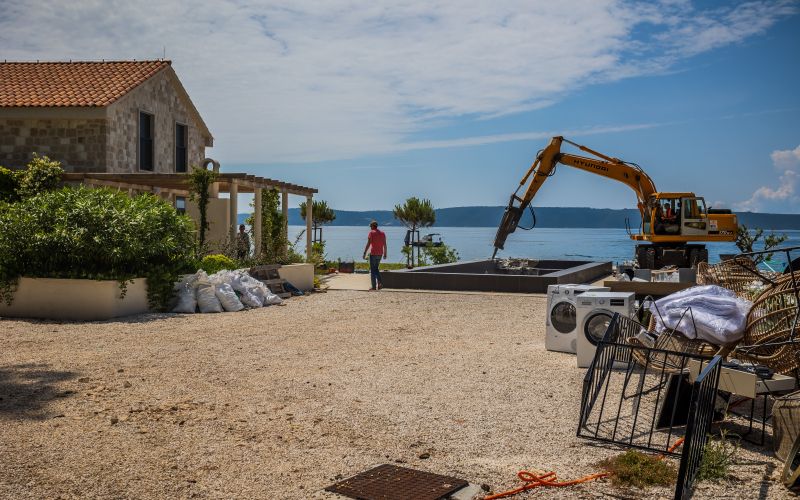 rušenje, črna-gradnja, otok-čiovo, hrvaška
