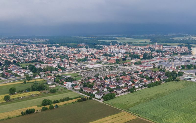 simbolična, dron, murska-sobota, južna-obvoznica, drevored, krožišče, cesta, polja