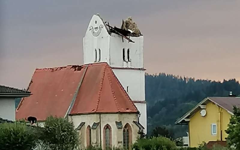 cerkveni zvonik, neurje, sinča vas