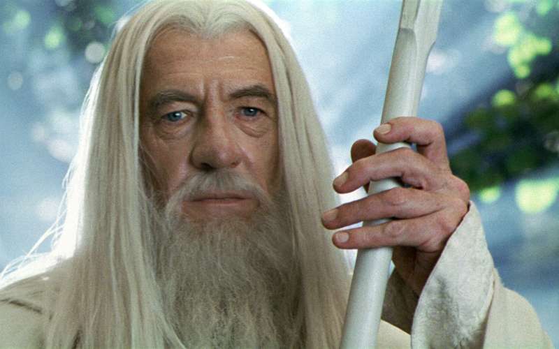 Ian McKellen kot Gandalf.