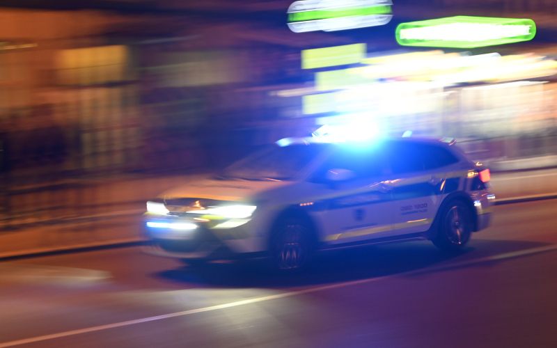 policijsko vozilo, patrulja