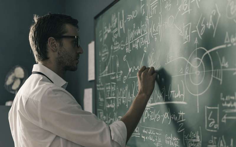 profesor matematike.jpg