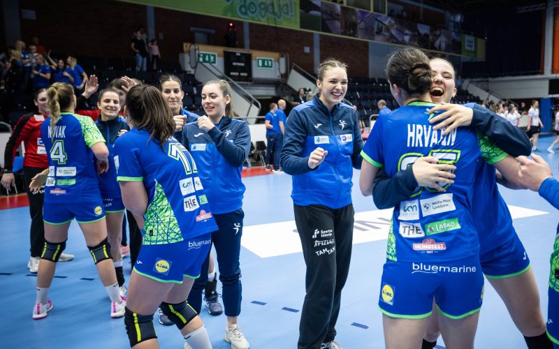 slovenija zenske.jpg