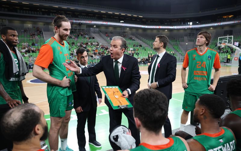 cedevita olimpija Simone Pianigiani 23 af.JPG