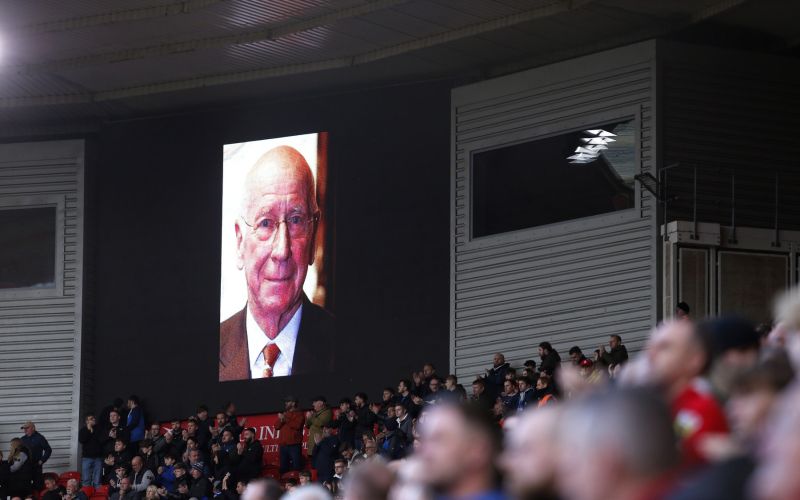 bobby charlton pm.jpg