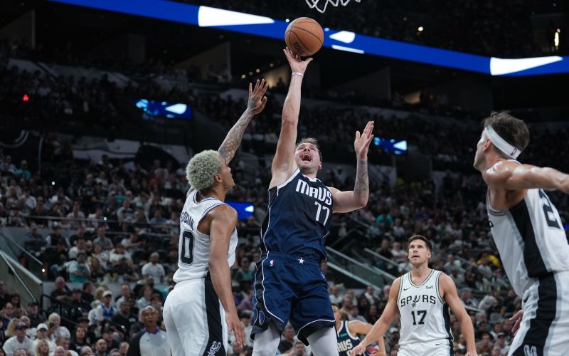 luka doncic dallas spurs.jpg