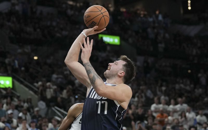 luka doncic dallas.jpg