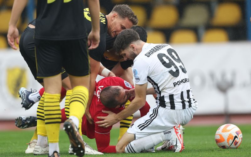 velic 3 af.JPG