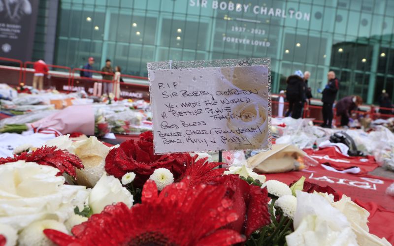 bobby charlton.jpg