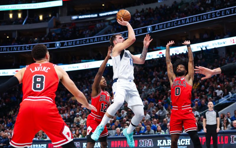 luka doncic dallas chicago pm.jpg
