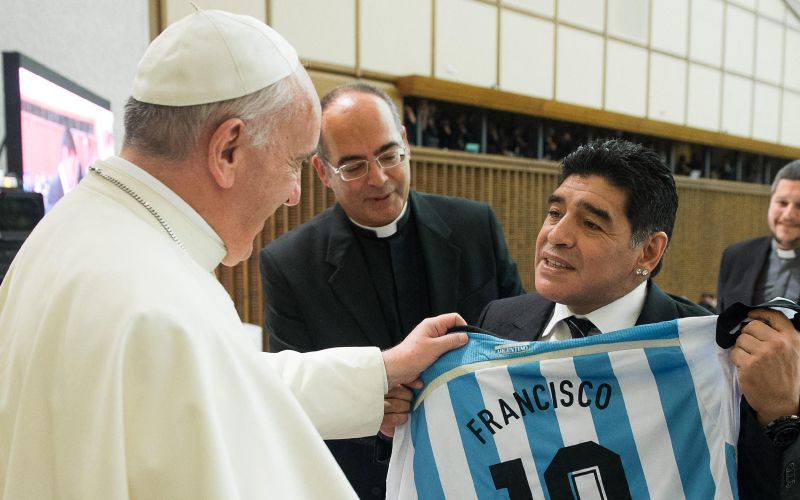 maradona francisek.jpg