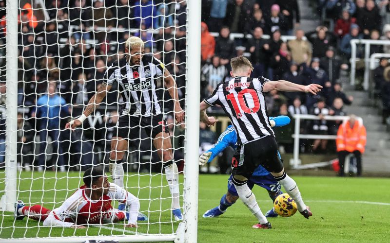 arsenal newcastle pm.jpg