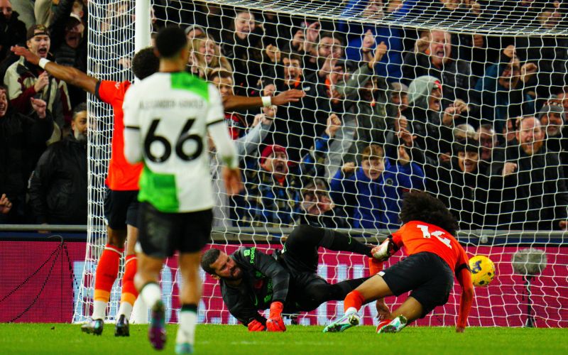 liverpool luton 23 pm