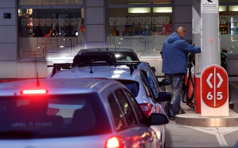 bencinski servis, zagreb.jpg