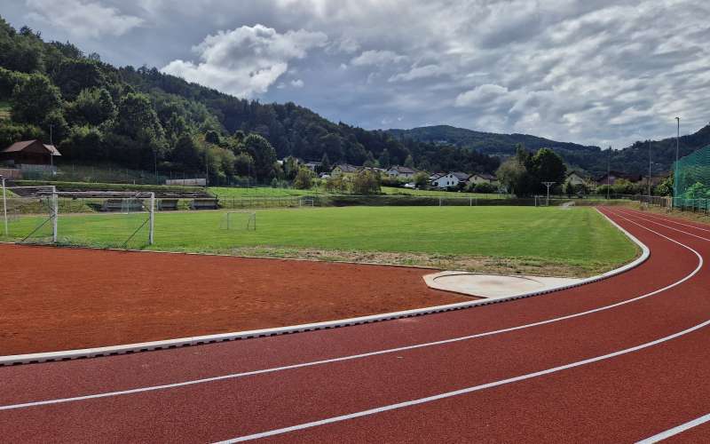 stadion radeče.jpg