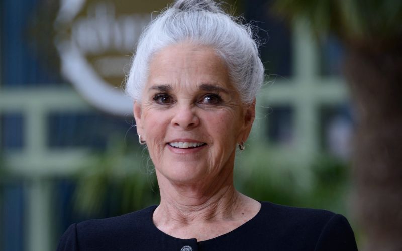Ali MacGraw iz Ljubezenske zgodbe jih danes šteje (mladostnih) 84.