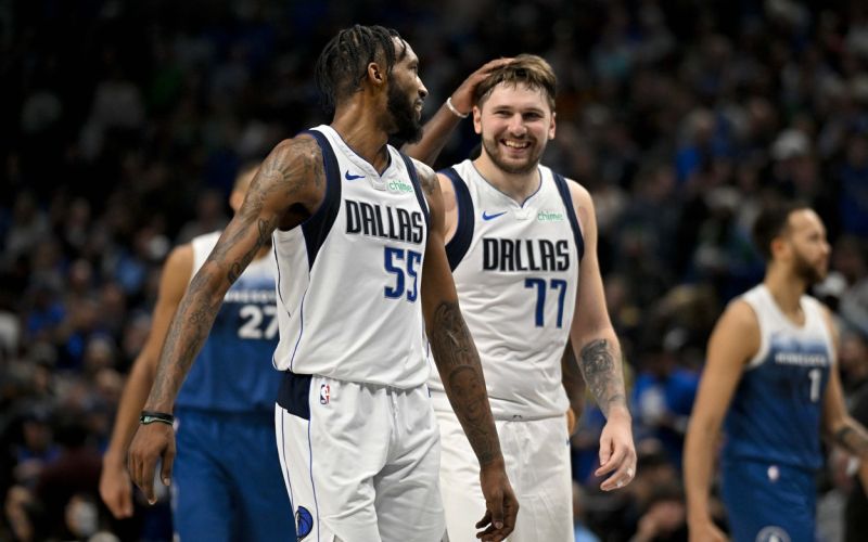 jones doncic dallas.jpg
