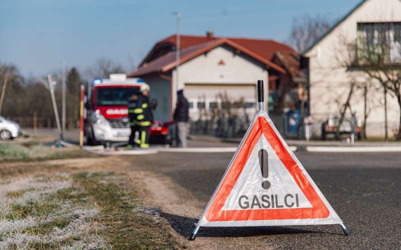 simbolična, ogenj, gasilci, zapora-ceste, požar