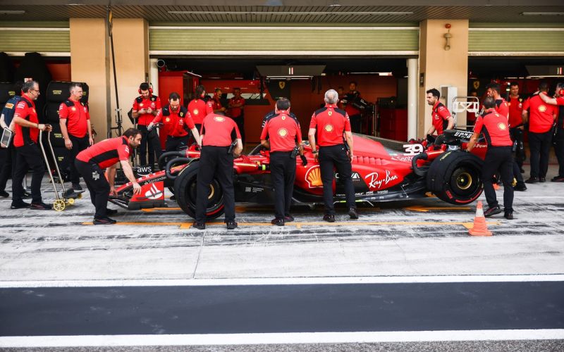 ferrari.jpg