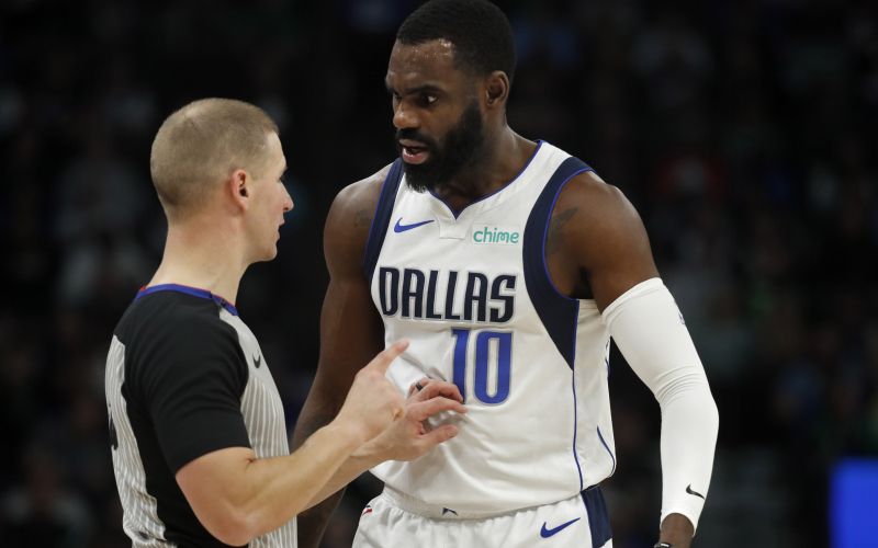 dallas tim hardaway.jpg