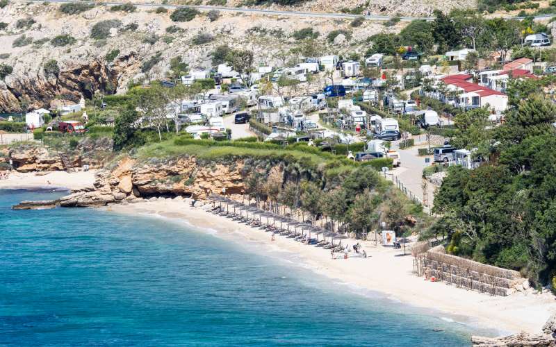 stara baška, kamp.jpg