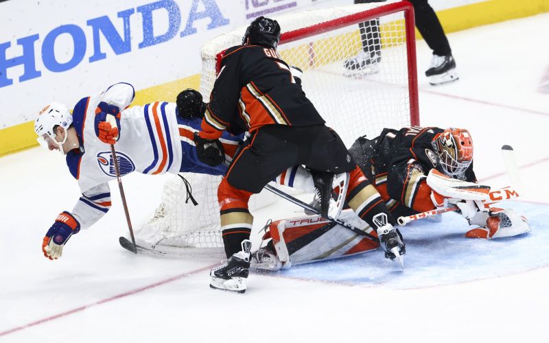 edmonton anaheim pm.jpg