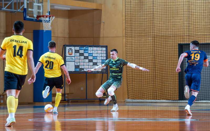 futsal, četrtfinale, meteorplast-šic-bar, extrem