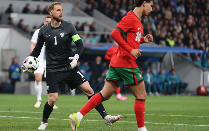 slovenija portugalska  ronaldo oblak.jpg