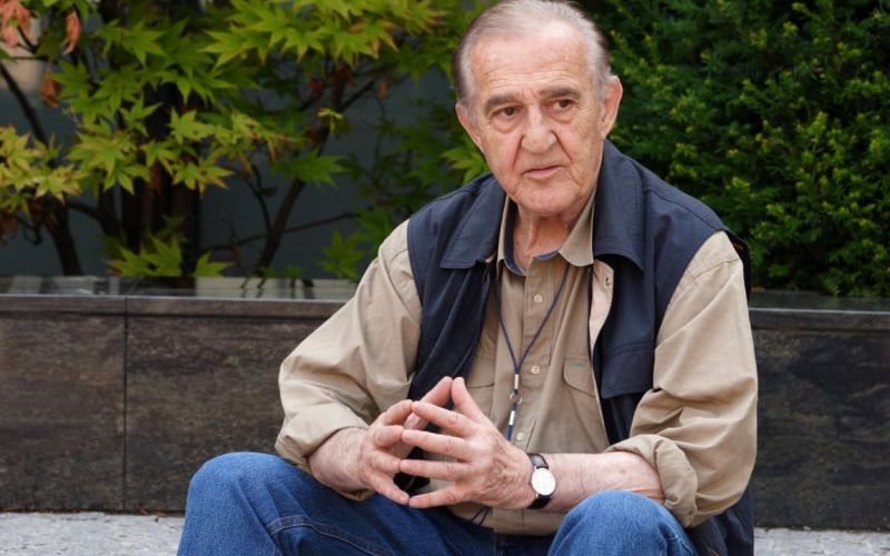 Veljko Bulajić je velikan jugoslovanske in hrvaške kinematografije. Režiral je štiri najbolj gledane