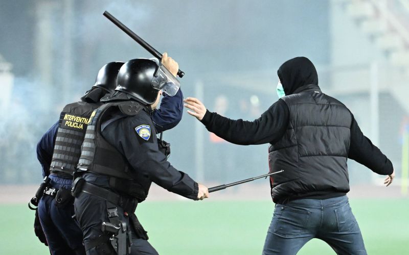 hajduk-dinamo izgredi navijaci