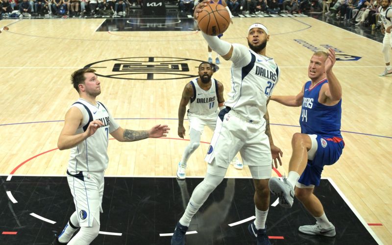 gafford doncic dallas.jpg
