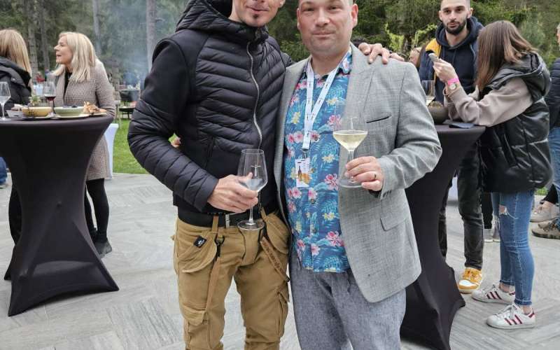 _robert_kranjec_in_gregor_kren.jpg