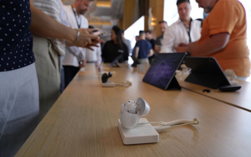 Huawei FreeBuds 6i (4).JPG