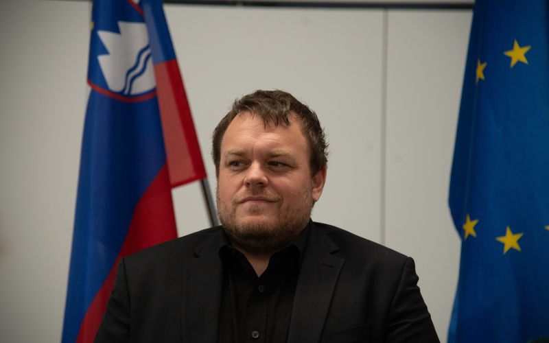 podpis-pogodbe, dom-starejših-rakičan, dom-starejših-dobrovnik, minister-simon-maljevac