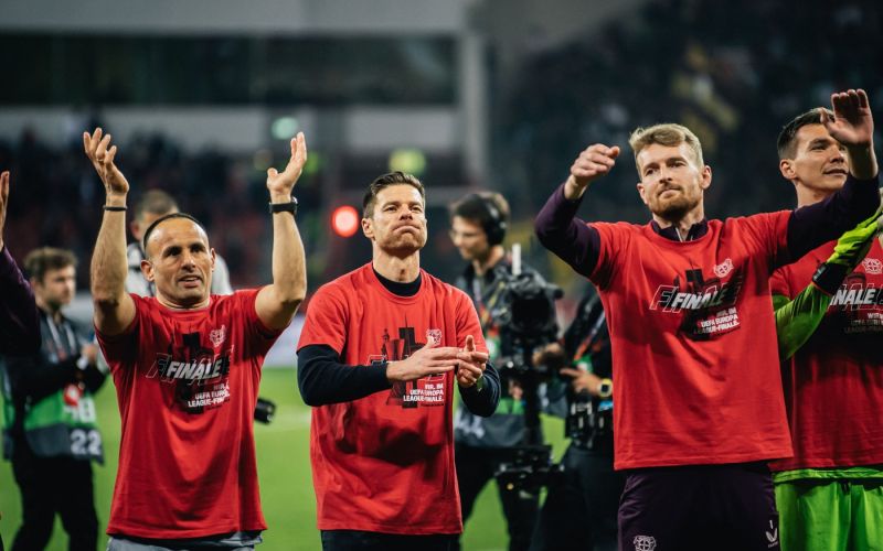 bayer xabi.jpg