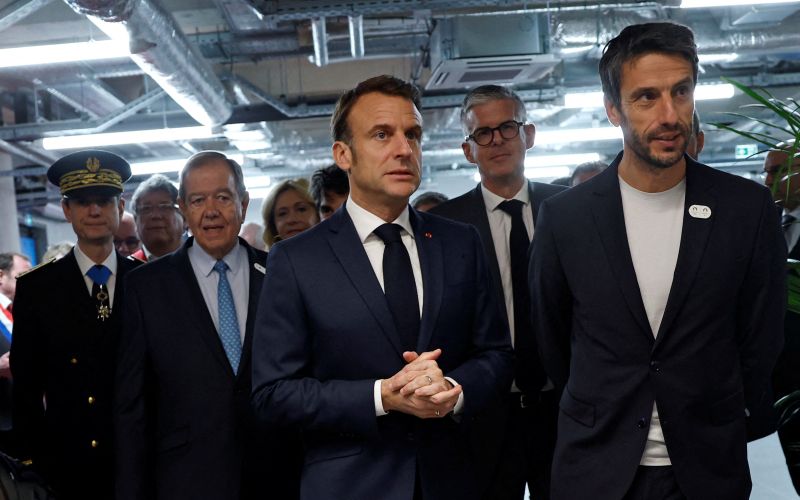 macron.jpg