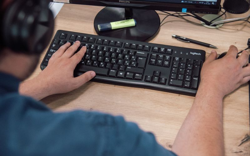 simbolična, tipkovnica, pisarna, tipkanje, pisarniško-delo, administrativno-delo